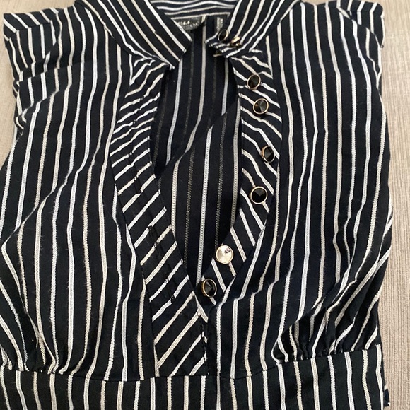 Guess Authentic Brand womens top - SIZE S/P - Picture 11 of 11